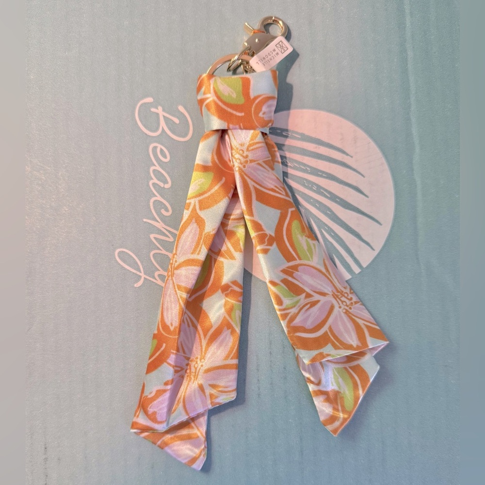 Nora Paradise View Key Chain - Picture 2 of 7